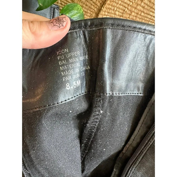 Esprit Women’s size 8.5 black Boots - Picture 7 of 11